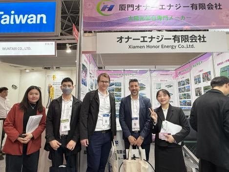 ဂျပန်မှာ ချယ်ရီပန်းတွေ ပွင့်လို့ ဂုဏ်ထူးတွေနဲ့ ပြန်လာတာ။