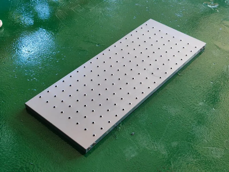 Studded Anti-Slip Solar Roof လူသွားလမ်း